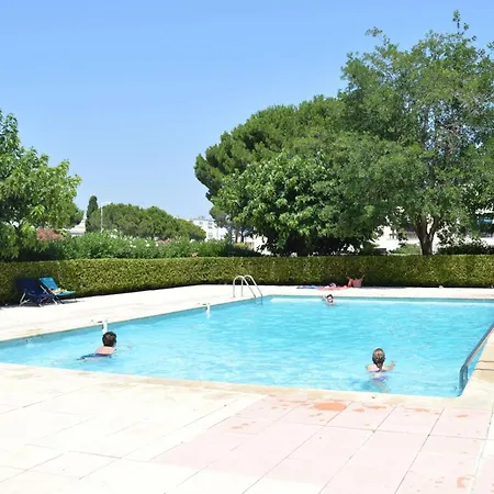 Climatise Avec Piscine, Terrasse Et Parking A 200m De La - - Fr-1-250-258 *